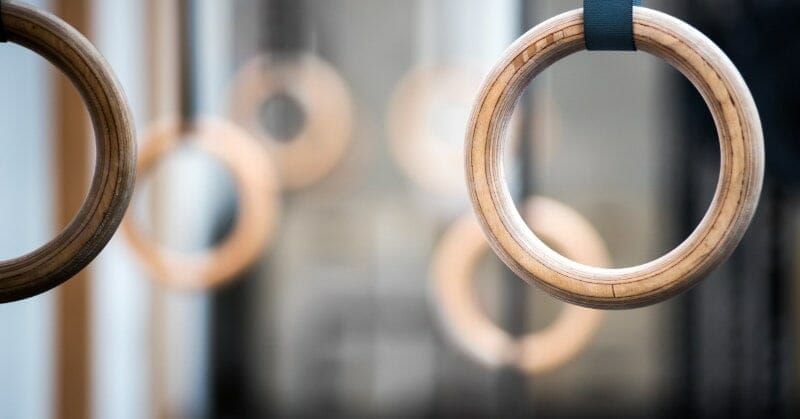 gymnastic rings in crossfit gym